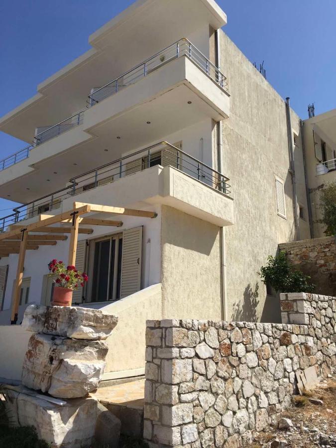 Bluemoon Suites Sarandë Eksteriør billede