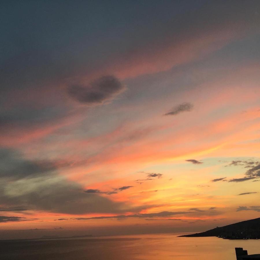 Bluemoon Suites Sarandë Eksteriør billede