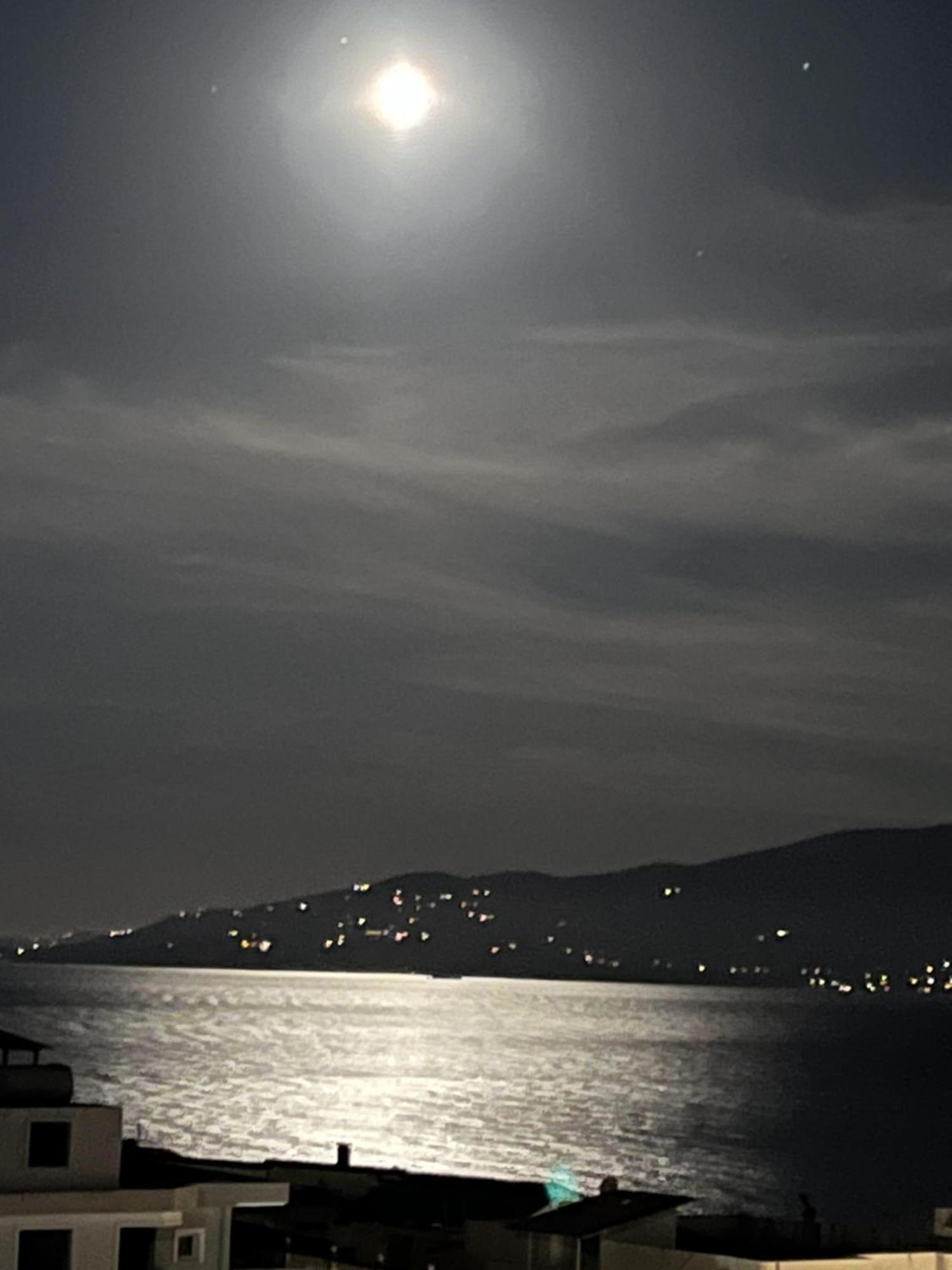 Bluemoon Suites Sarandë Eksteriør billede