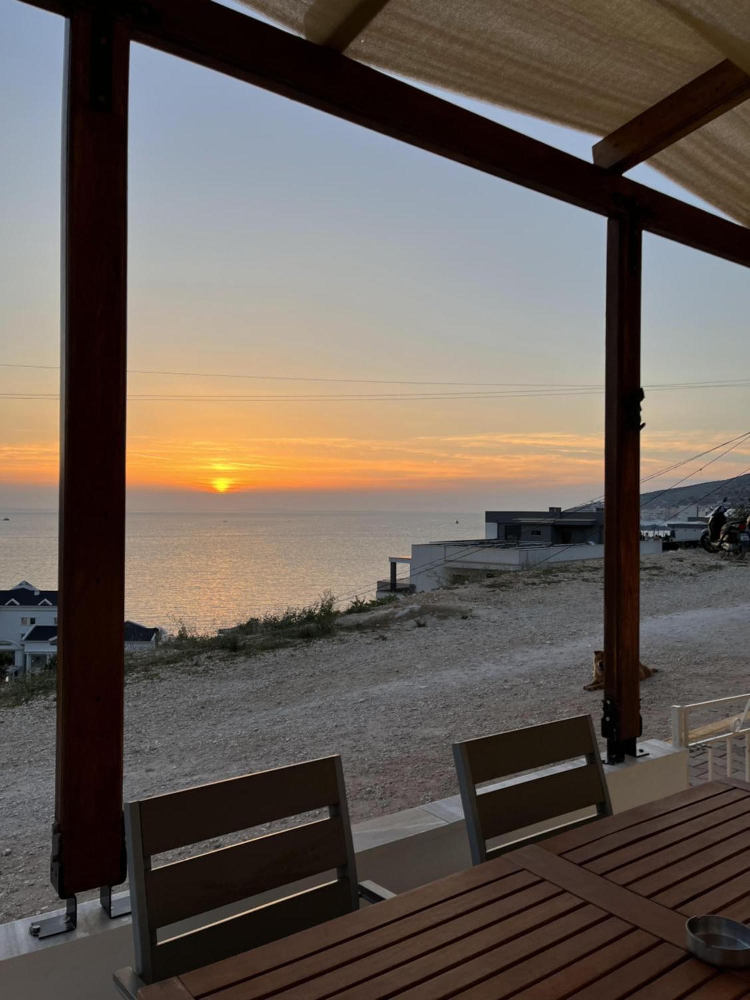 Bluemoon Suites Sarandë Eksteriør billede