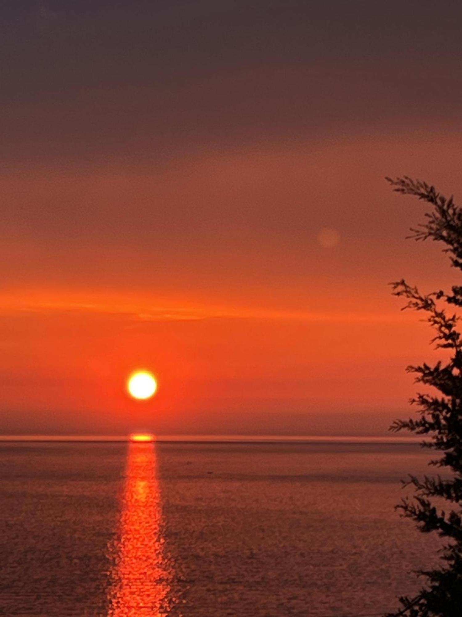 Bluemoon Suites Sarandë Eksteriør billede