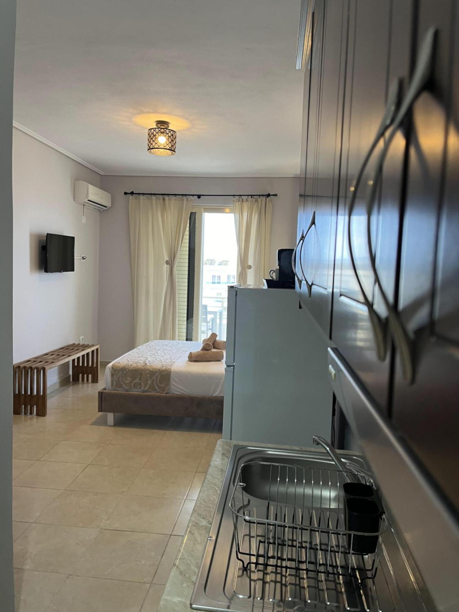 Bluemoon Suites Sarandë Eksteriør billede