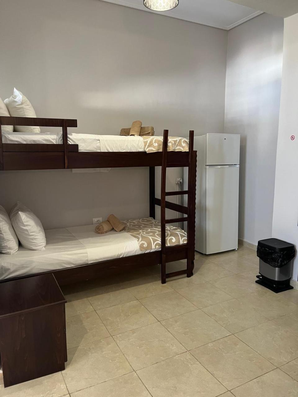 Bluemoon Suites Sarandë Eksteriør billede