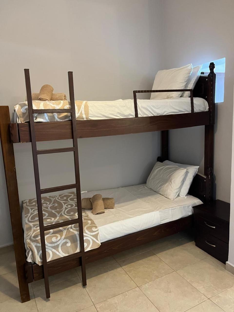 Bluemoon Suites Sarandë Eksteriør billede