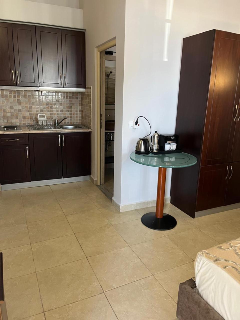 Bluemoon Suites Sarandë Eksteriør billede